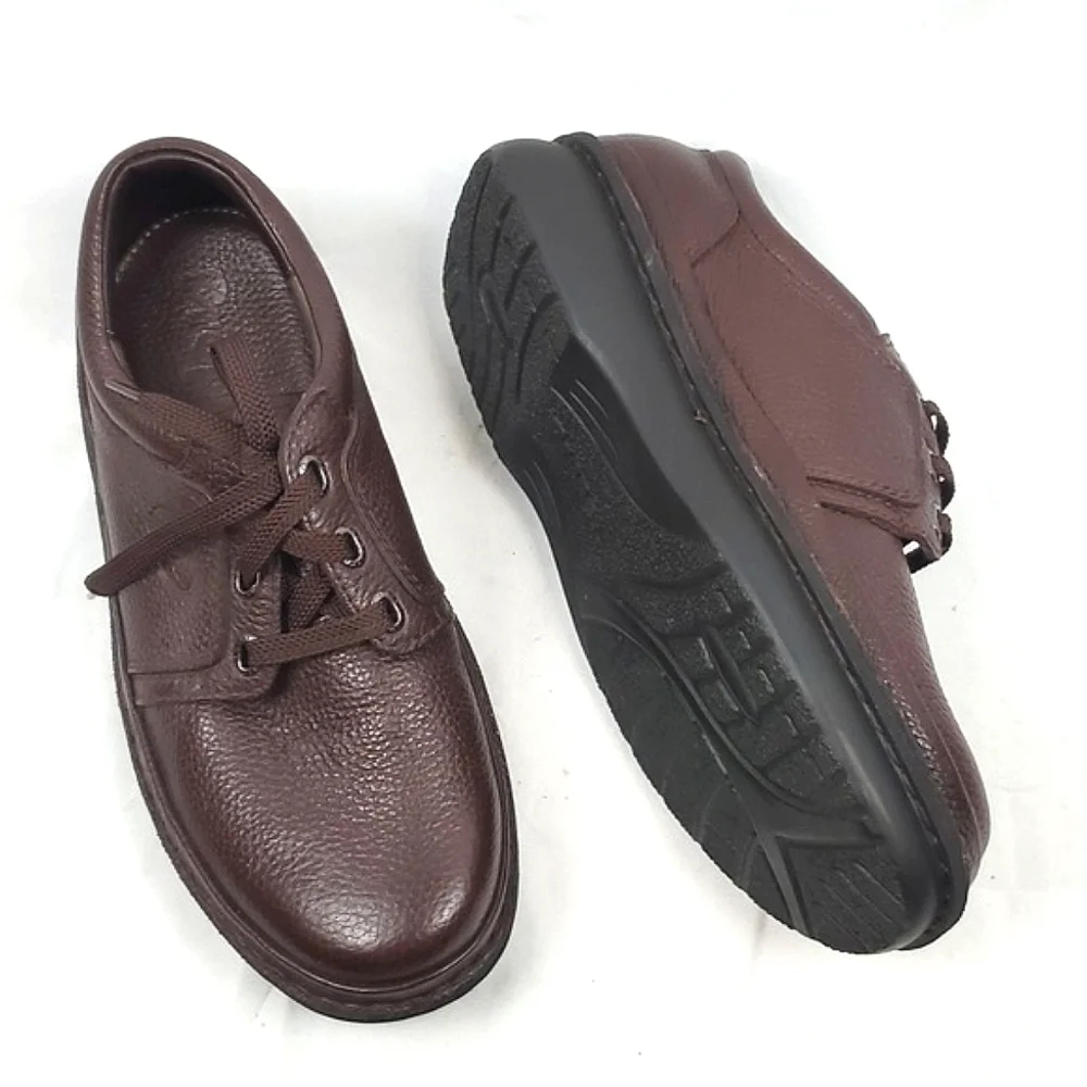 Propet Villager‎ Oxford Walking Shoe in Brown Pebbled Leather